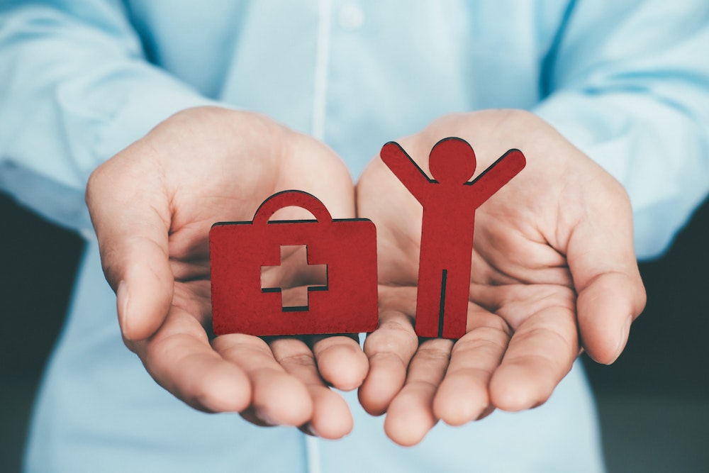 Comment résoudre un litige avec sa mutuelle santé : conseils d'un avocat